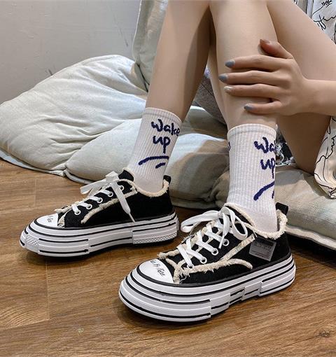 Giày thể thao nữ MWC - 0543 Giày Thể Thao Nữ Siêu Cute,Sneaker Vải Siêu Êm Chân Đế Bằng 3CM Hot Trend