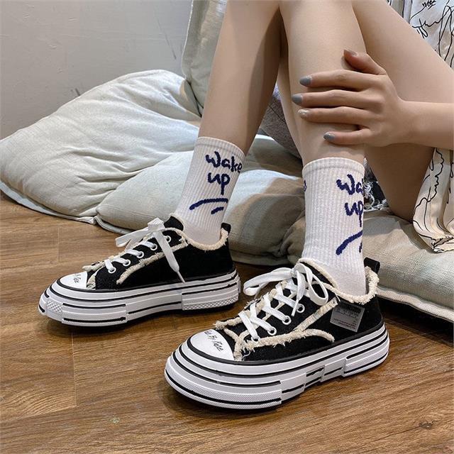 Giày thể thao nữ MWC - 0543 Giày Thể Thao Nữ Siêu Cute,Sneaker Vải Siêu Êm Chân Đế Bằng 3CM Hot Trend