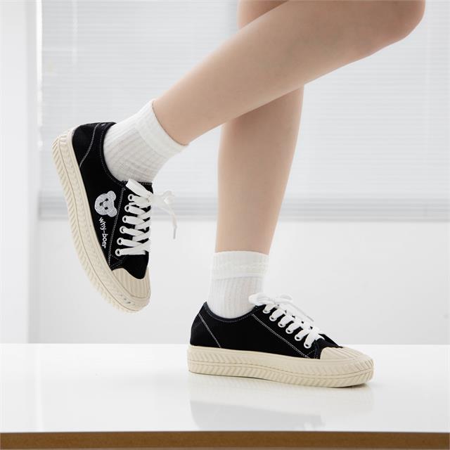 Giày thể thao nữ MWC - 0600 GiàyThể Thao Nữ Thêu Họa Tiết Siêu Cute,Sneaker Êm Chân Đế Bằng Hot Trend
