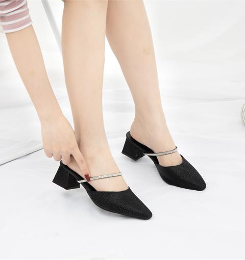 Giày sục cao gót MWC NUCG - 4257 Sục Cao Gót Phối Quai Ngang Mảnh Đính Đá Sang Chảnh,Gót Vuông Cách Điệu Thời Trang