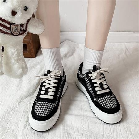 Giày thể thao nữ MWC - 0626 Giày Thể Thao Nữ Đế Bằng Phối Vải Sọc Caro,Sneaker Siêu Êm Chân Hot Trend