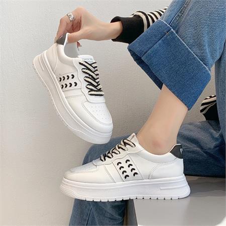 Giày thể thao nữ MWC - 0740 Giày Thể Thao Nữ Phối Màu Siêu Cute,Sneaker Êm Chân Đế Bằng 2CM Hot Trend