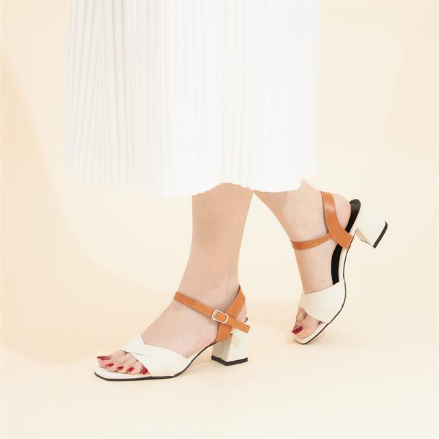Giày Sandal Cao Gót MWC - 3921 Sandal Cao Gót Quai Đắp Chéo Cách Điệu Xinh Xắn Phối Màu Thời Trang 