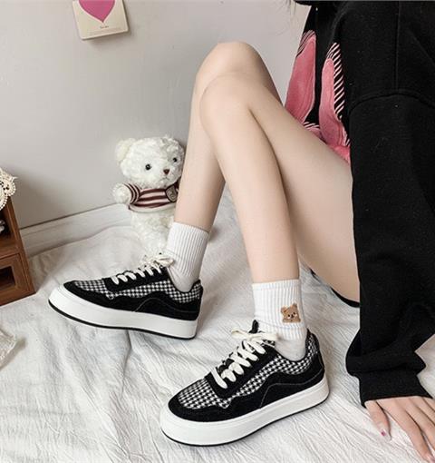 Giày thể thao nữ MWC - 0626 Giày Thể Thao Nữ Đế Bằng Phối Vải Sọc Caro,Sneaker Siêu Êm Chân Hot Trend