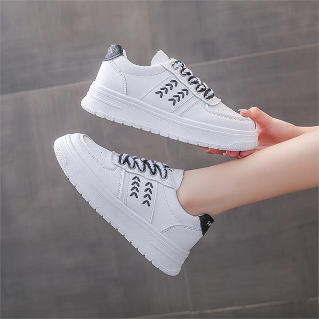 Giày thể thao nữ MWC - 0740 Giày Thể Thao Nữ Phối Màu Siêu Cute,Sneaker Êm Chân Đế Bằng 2CM Hot Trend