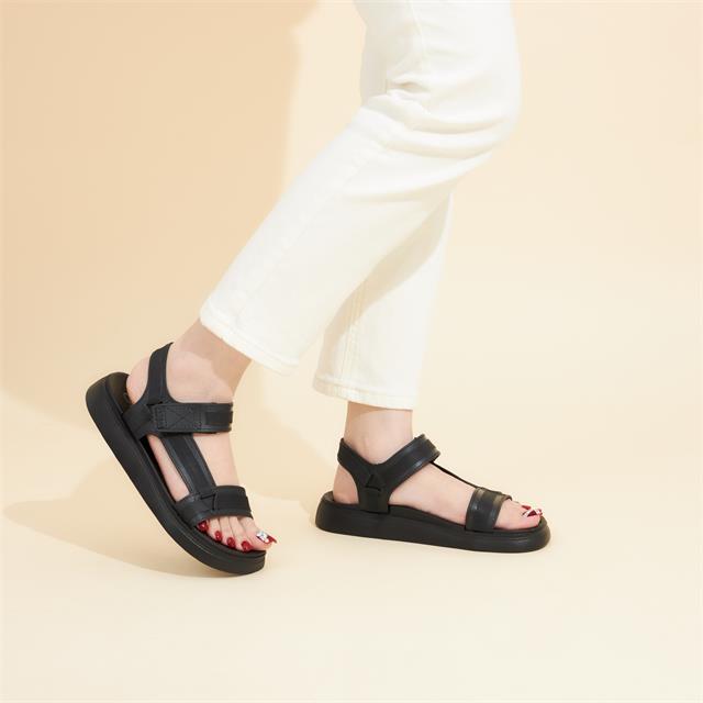 Giày Sandal Nữ MWC NUSD - 2976 Sandal Cao 3cm Siêu Hack Dáng Phối Lót Dán Với Quai Ngang Cách Điệu Thời Trang