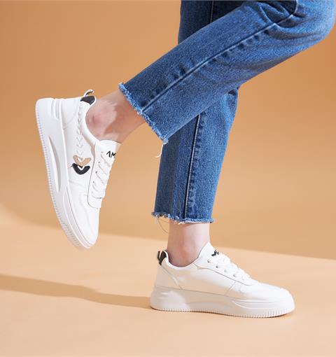 Giày thể thao nữ MWC NUTT- 0764 Giày Thể Thao Nữ Phối Họa Tiết Nhỏ Siêu Cute Sneaker Da Êm Chân Đế Bằng Hot Trend