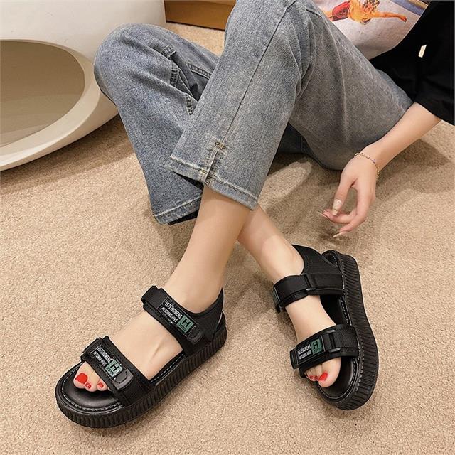 Giày sandal nữ MWC NUSD- 2403 Sandal Đế Bằng Phối Chữ Siêu Cute Với  Quai Ngang Lót Dán Thời Trang