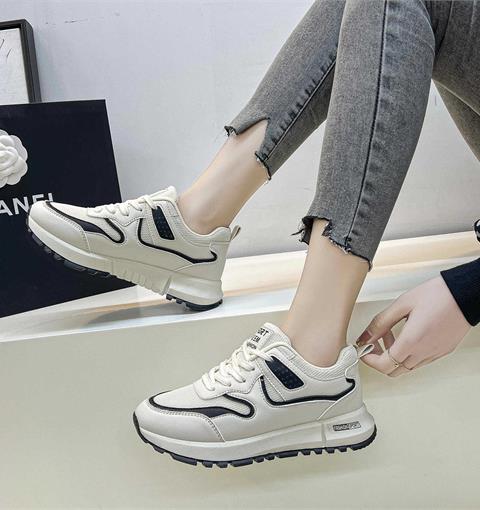 Giày Thể Thao Nữ MWC A108 - Giày Thể Thao Nữ Cao 4cm, Kiểu Dáng Sneaker Năng Động, Trẻ Trung, Thời Trang.