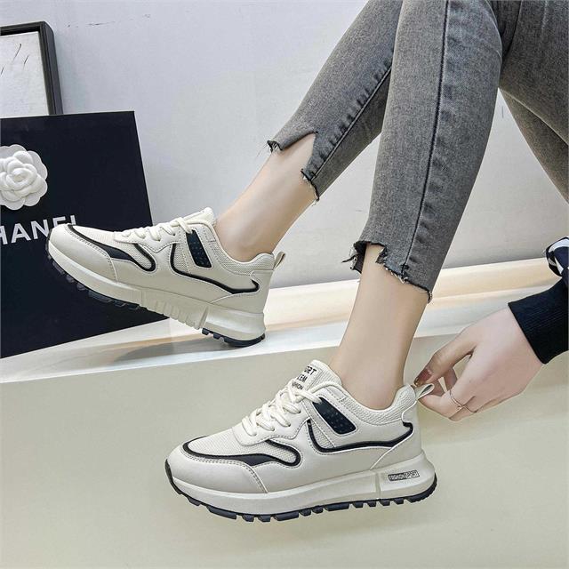 Giày Thể Thao Nữ MWC A108 - Giày Thể Thao Nữ Cao 4cm, Kiểu Dáng Sneaker Năng Động, Trẻ Trung, Thời Trang.