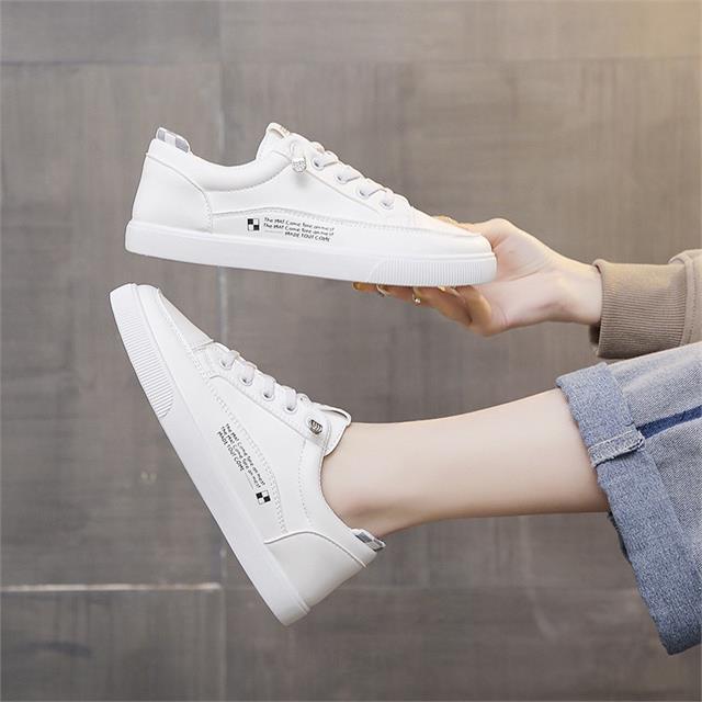 Giày thể thao nữ MWC NUTT- A109  Giày Thể Thao Nữ Gót Phối Carô Siêu Cute Sneaker Da Êm Chân Đế Bằng Hot Trend