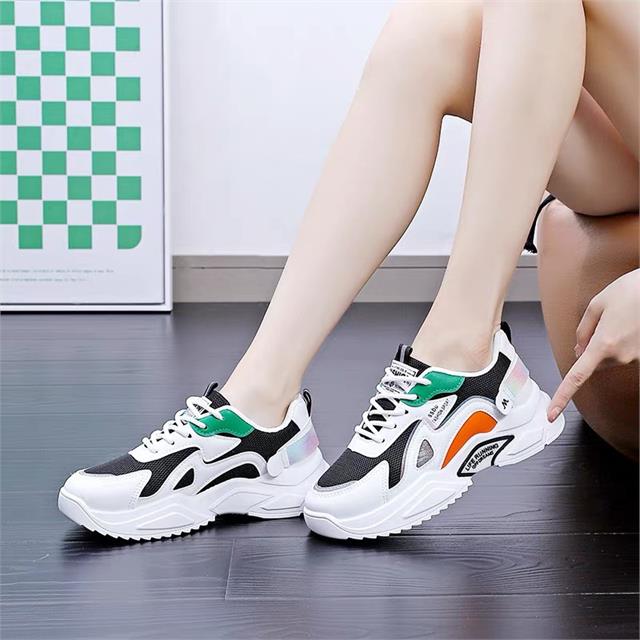 Giày thể thao nữ MWC NUTT- 0747  Giày Thể Thao Nữ Phối Màu Thời Trang,Sneaker Da Siêu Êm Chân Đế Độn 4CM Hot Trend