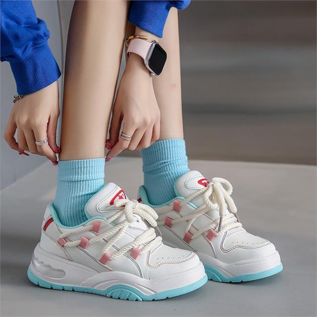 Giày thể thao nữ MWC NUTT- A114 Giày Thể Thao Nữ Phối Màu Thể thao,Sneaker Da Phối Lười Siêu Êm Chân Đế Độn 4cm Hot Trend