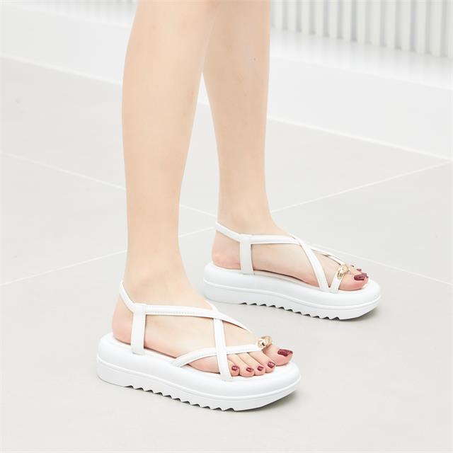 Giày sandal nữ MWC NUSD- 2414 Sandal Quai Da Đan Chéo Xỏ Ngón Đính Khoen Kim Loại Sang Chảnh