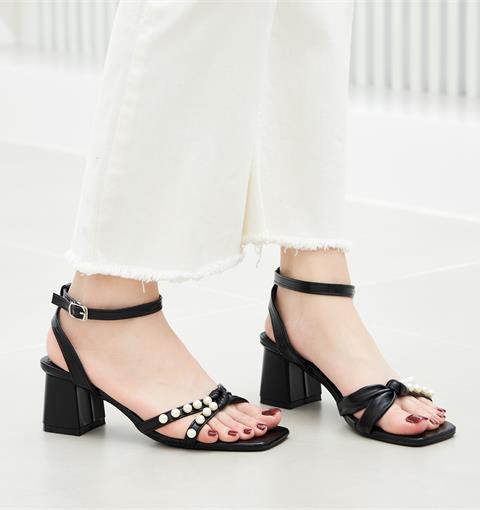 Giày Sandal cao gót MWC 4462 -  Sandal Cao Gót 2 Quai Ngang Thắt Nút Chéo Cách Điệu Đính Hạt Châu Xinh Xắn, Đế Vuông Cao 7cm Thanh Lịch, Thời Trang.