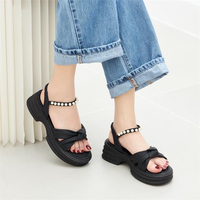 Giày sandal nữ MWC NUSD- 2436 Sandal Quai Ngang Thắt Nút Cách Điệu Đế Bánh Mì Siêu Hack Dáng Phối Quai Hậu Đính Viền Ngọc Sang Chảnh.