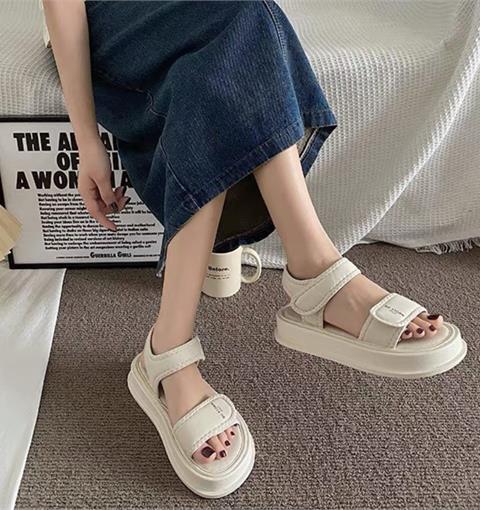 Giày sandal nữ MWC NUSD- 2447  Sandal Đế Bằng Siêu Cute,Hack Dáng Quai Ngang Lót Dán Thời Trang