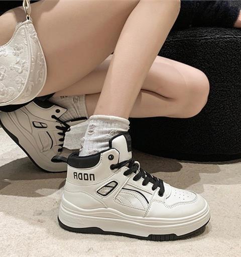 Giày thể thao nữ MWC NUTT- A133  Giày Thể Thao Nữ Phối Màu Thời Trang,Sneaker Da Cổ Lững Siêu Êm Chân Đế Độn 4CM Hot Trend