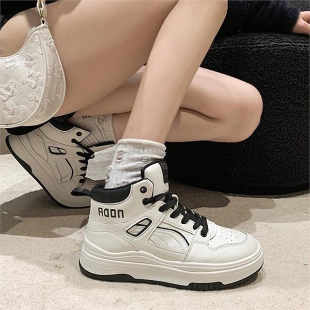 Giày thể thao nữ MWC NUTT- A133  Giày Thể Thao Nữ Phối Màu Thời Trang,Sneaker Da Cổ Lững Siêu Êm Chân Đế Độn 4CM Hot Trend