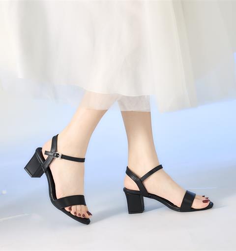 Giày Sandal Cao Gót MWC 3950 - Sandal Cao Gót Quai Ngang Đơn Giản, Sandal Nữ Đế Gót Vuông Cao 5cm Thanh Lịch, Thời Trang.