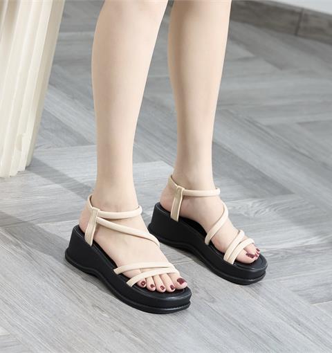 Giày Sandal Nữ MWC 2473 - Sandal Quai Mảnh Ngang, Chéo Cách Điệu, Trẻ Trung, Thời Trang.