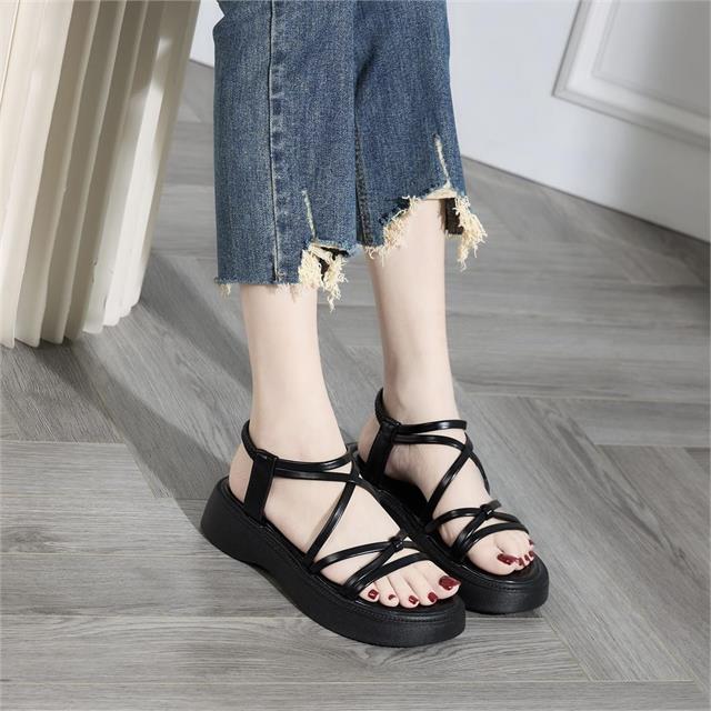 Giày Sandal Nữ MWC 2458 - Sandal Quai Ngang Chéo Cách Điệu, Sandal Đế Bánh Mì Cao 5cm Trẻ Trung, Thanh Lịch, Thời Trang.