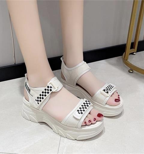 Giày Sandal Nữ MWC - 2953 Sandal Quai Ngang Phối Caro Đế Bánh Mì Cao 4cm Siêu Hack Dáng Phối Lưới Với Quai Ngang Lót Dán Thời Trang 