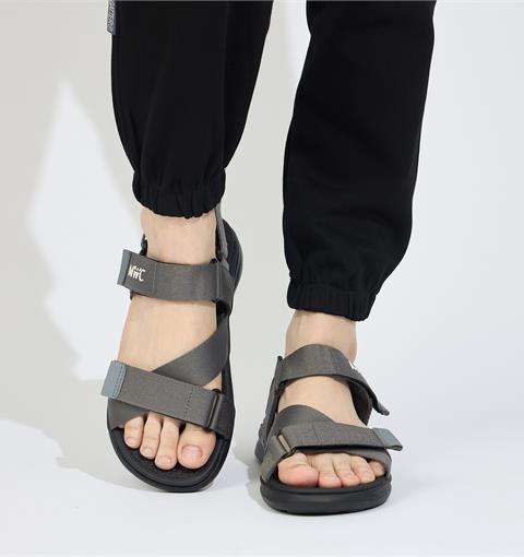 Giày Sandal Nam MWC 7082 - Sandal Nam Quai Ngang Chéo Phối Lót Dán Thời Trang, Kiểu Dáng Streetwear Với Đế Cao 3cm Êm Mềm, Trẻ Trung, Năng Động.