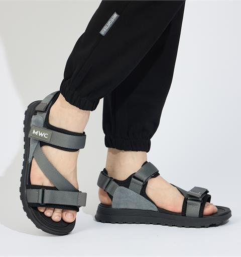 Giày Sandal Nam MWC 7084 - Sandal Nam Quai Ngang Chéo Phối Lót Dán Thời Trang, Kiểu Dáng Streetwear Với Đế Cao 4cm Êm Mềm, Trẻ Trung, Năng Động.