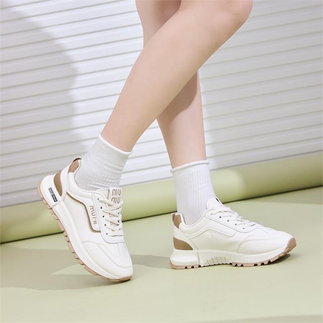 Giày Thể Thao Nữ MWC A170 - Giày Thể Thao Nữ Đế Cao 3cm, Dáng Sneaker Trẻ Trung, Năng Động, Thời Trang.