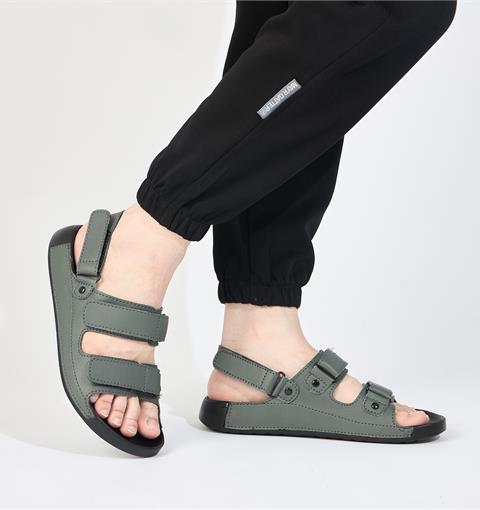 Giày Sandal Nam MWC 7086 - Sandal Nam 2 Quai Ngang Phối Lót Dán Viền Chỉ Nổi Sắc Nét, Sandal Streetwear Nam Năng Động, Trẻ Trung.