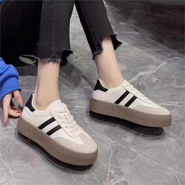 Giày Thể Thao Nữ MWC A178 - Giày Thể Thao Nữ Đế Cao 4cm, Dáng Sneaker Trẻ Trung, Năng Động, Thời Trang.