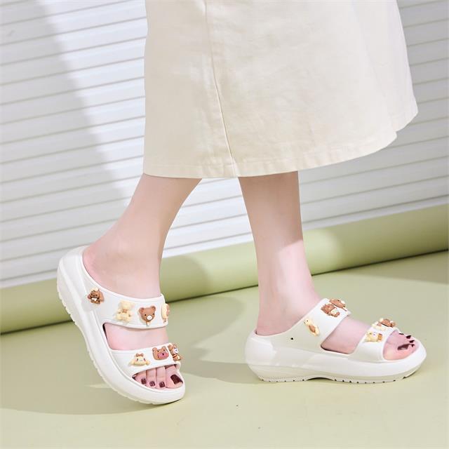 Dép Nữ MWC 8467 -  Dép Nữ 2 Quai Ngang Gắn Sticker Siêu Cute, Dép Cross Chống Trơn Trượt Trẻ Trung, Năng Động, Thời Trang.