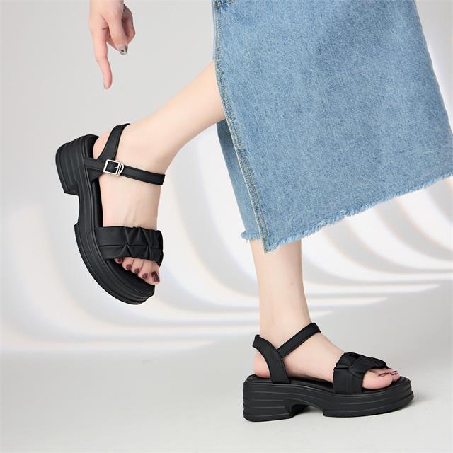 Giày Sandal Nữ MWC E123 - Sandal Nữ Quai Ngang Nhún Cách Điệu, Sandal Nữ Đế Bánh Mì Siêu Bền Đẹp Hack Dáng, Thời Trang.