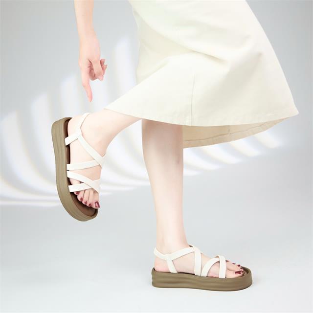Giày Sandal Nữ MWC E145 - Sandal Nữ Da Mềm Siêu Bền Đẹp, Sandal Nữ Đế Bằng Đi Học, Đi Chơi Thanh Lịch Thời trang.