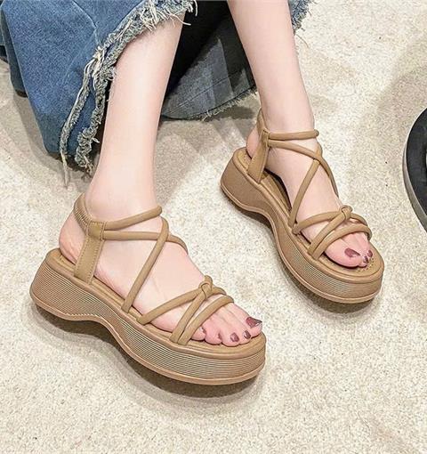 Giày Sandal Nữ MWC E146 - Sandal Quai Tròn Mảnh Ngang Chéo Cách Điệu, Sandal Đế Cao 4cm Siêu Hack Dáng Năng Động, Trẻ Trung.