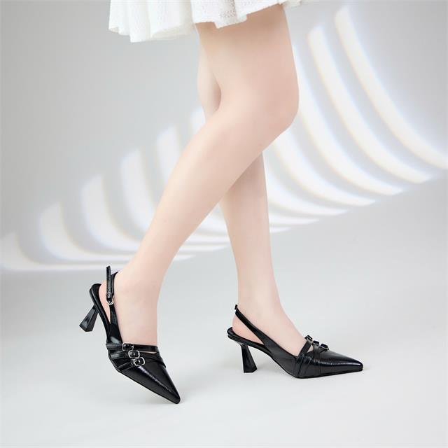 Giày Cao Gót MWC G134 - Giày Cao Gót Nữ Dáng Slingback Bít Mũi Phối Khóa Vuông Cổ Điển, Giày Cao Gót Trụ Cao 8cm Thanh Lịch, Thời Trang.