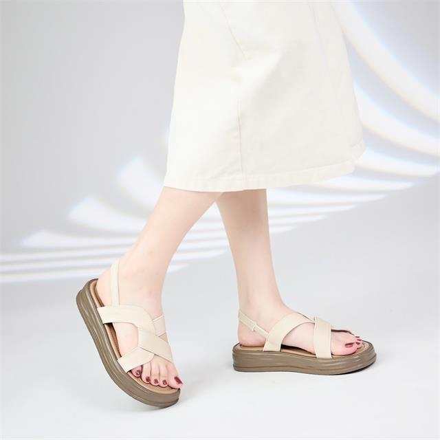 Giày Sandal Nữ MWC E140 - Sandal Nữ Đi Học, Đi Chơi Siêu Bền Đẹp, Sandal Nữ Đế Đúc Nguyên Khối Thanh Lịch, Thời Trang.