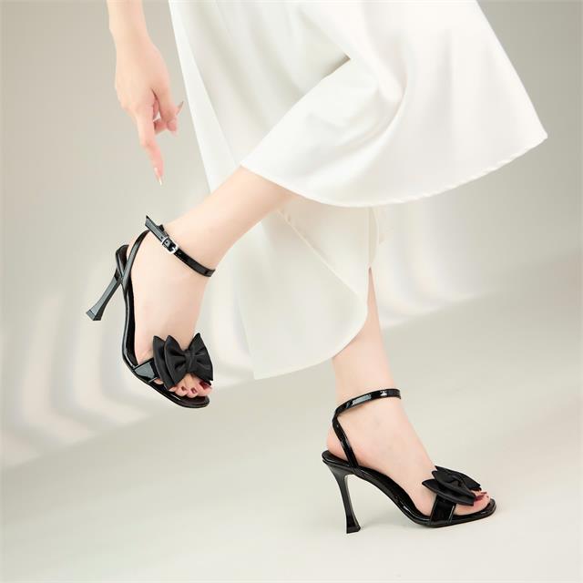 Giày Cao Gót MWC 4389 - Giày Cao Gót Mũi Vuông Đế 10cm Tôn Dáng Phối Quai Trong Suốt, Dây Đeo Cổ Chân Cùng Điểm Nhấn Nơ Lụa Mềm Mại, sang Trọng.