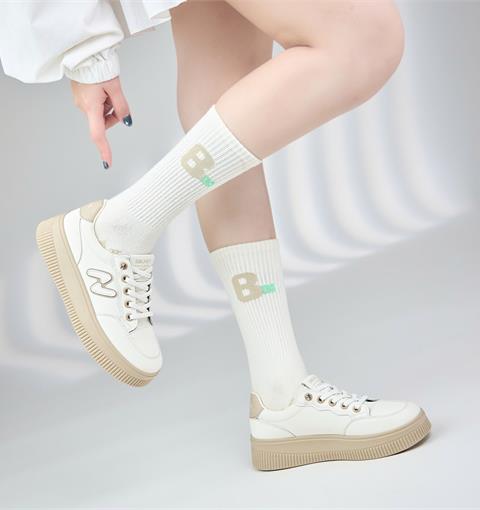 Giày Thể Thao Nữ MWC A217 - Giày Thể Thao Nữ Dáng Sneaker Đi Học, Đi Chơi, Giày Thể Thao Nữ Hình Chữ Nổi Siêu Bền Đẹp, Thời Trang.