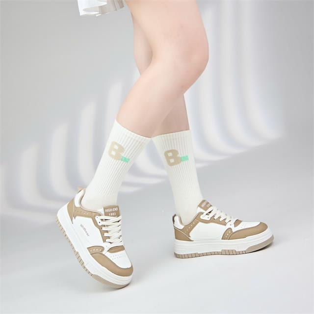 Giày Thể Thao Nữ MWC A214 - Giày Thể Thao Nữ Dáng Sneaker Đi Học, Đi Chơi, Giày Thể Thao Nữ Hình Gấu Siêu Bền Đẹp, Thời Trang.