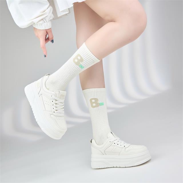 Giày Thể Thao Nữ MWC A223 - Giày Thể Thao Nữ Dáng Sneaker Đi Học, Đi Chơi, Giày Thể Thao Nữ Siêu Bền Đẹp, Thời Trang.