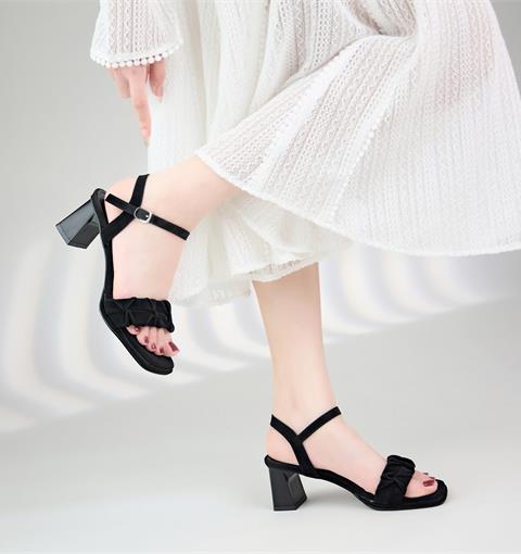 Giày Sandal Cao Gót MWC G068 - Giày Sandal Cao Gót Quai Nhún Cách Điệu, Sandal Đế Vuông Cao 7cm, Kiểu Dáng Mũi Vuông Thanh Lịch, Thời Trang.