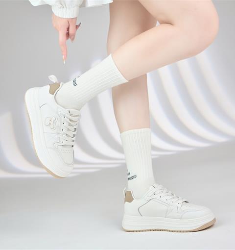 Giày Thể Thao Nữ MWC A236 - Giày Thể Thao Nữ Dáng Sneaker Đi Học, Đi Chơi, Giày Thể Thao Nữ Họa Tiết Hình Mặt Gấu Siêu Bền Đẹp, Thời Trang.