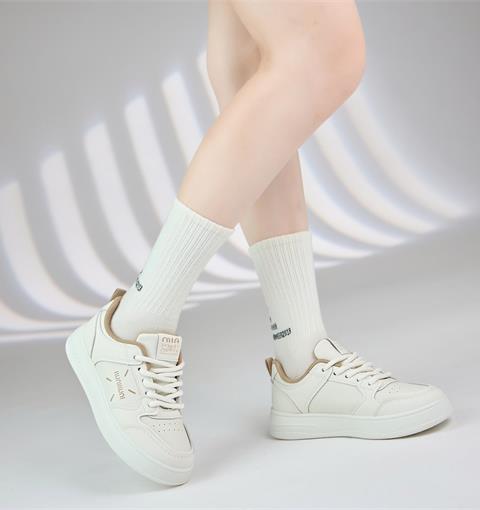 Giày Thể Thao Nữ MWC A234 - Giày Thể Thao Nữ Dáng Sneaker Trẻ Trung, Năng Động, Thời Trang.