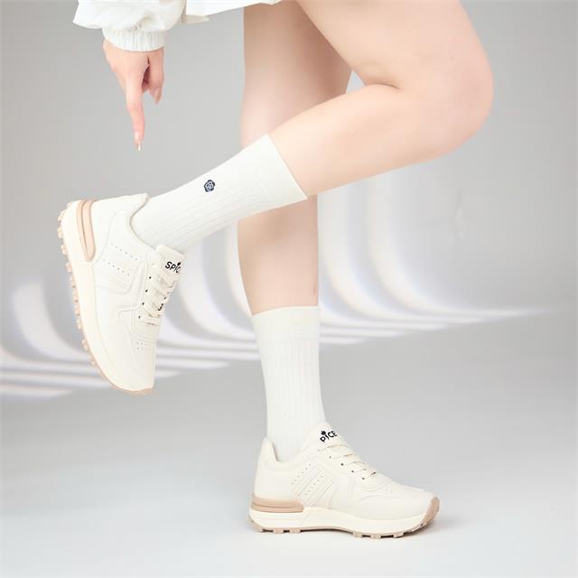 Giày Thể Thao Nữ MWC A257 - Giày Thể Thao Nữ Dáng Sneaker Trẻ Trung, Năng Động, Thời Trang.