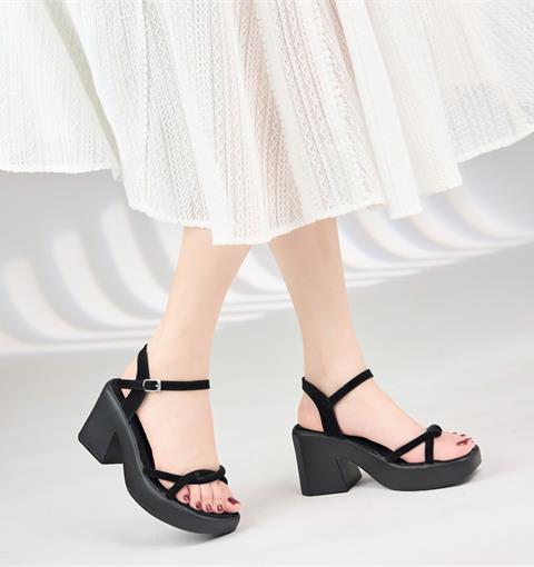 Giày Cao Gót Nữ MWC G128 - Sandal Nữ Quai Da Mềm Siêu Bền Đẹp, Sandal Đế Đúc Nguyên Khối Cao 8cm Trẻ Trung, Thanh Lịch, Thời Trang.