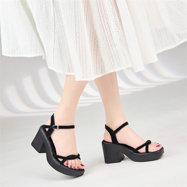 Giày Cao Gót Nữ MWC G128 - Sandal Nữ Quai Da Mềm Siêu Bền Đẹp, Sandal Đế Đúc Nguyên Khối Cao 8cm Trẻ Trung, Thanh Lịch, Thời Trang.