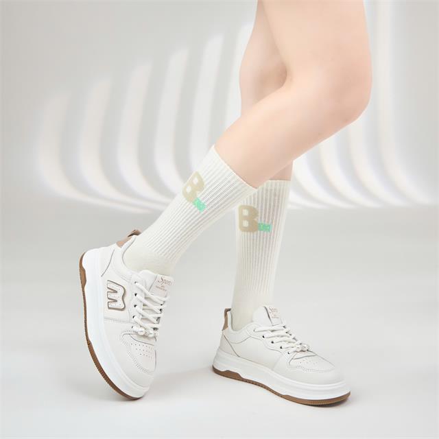 Giày Thể Thao Nữ MWC A258 - Giày Thể Thao Nữ Dáng Sneaker Đi Học, Đi Chơi, Dã Ngoaị, Giày Thể Thao Nữ Hình Chữ Nổi Siêu Bền Đẹp, Thời Trang.