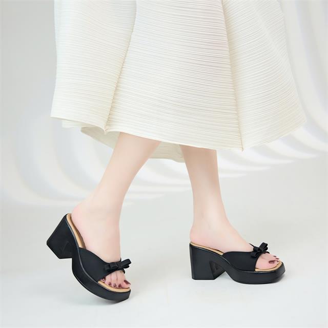 Giày Cao Gót MWC G191 - Guốc Đế Suồng 8cm, Quai Ngang Bản To Phối Nơ Duyên Dáng, Thanh Lịch, Thời Trang.